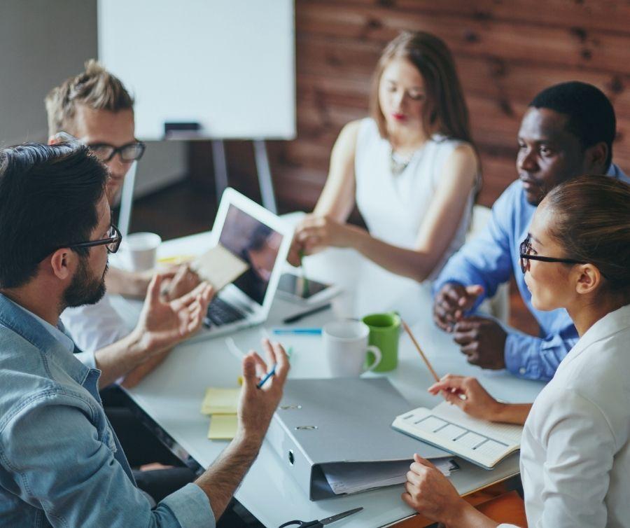 1. 8 najczęstszych błędów przy opracowywaniu oraz kaskadowaniu strategii w firmie produkcyjnej MŚP 1. 8 najczęstszych błędów przy opracowywaniu oraz kaskadowaniu strategii w firmie produkcyjnej MŚP