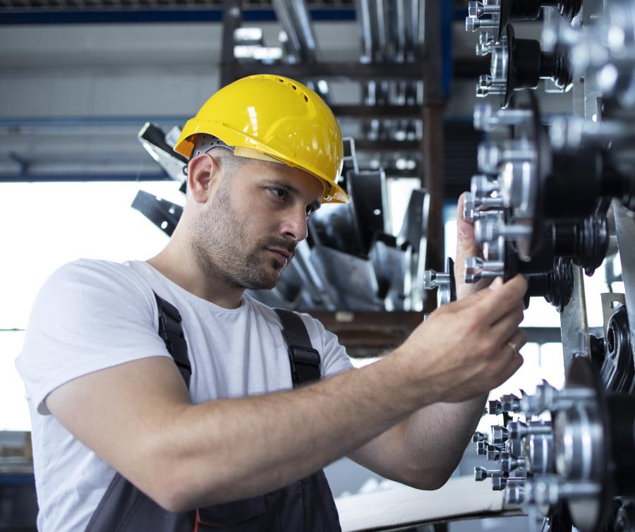 4. Koszt wdrożeenia pracownika produkcyjnego 4. Koszt wdrożeenia pracownika produkcyjnego