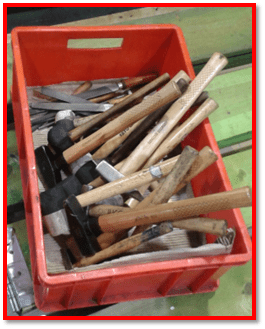 Zbiór niepotrzebnych młotków - selekcja według 5S