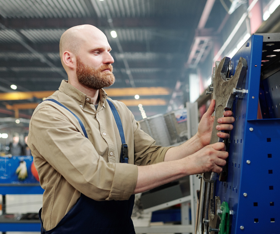 5.Jak-skrocic-wewnętrznie-czas-realizacji-zamowienia Naprawa stanowiska pracy na produkcji - skracanie czasu realizacji zamówienia