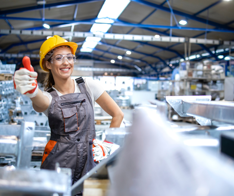 Zadowolony pracownik produkcji